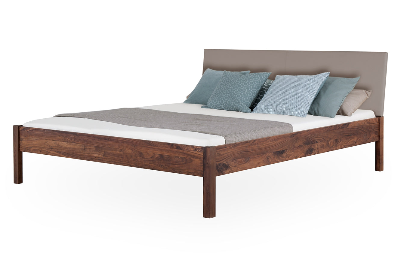 TOBA PREMIUM Massivholzbett, metallfrei, Lederlehne