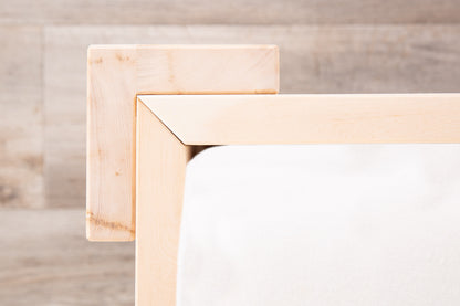 BARA 07 Massivholzbett