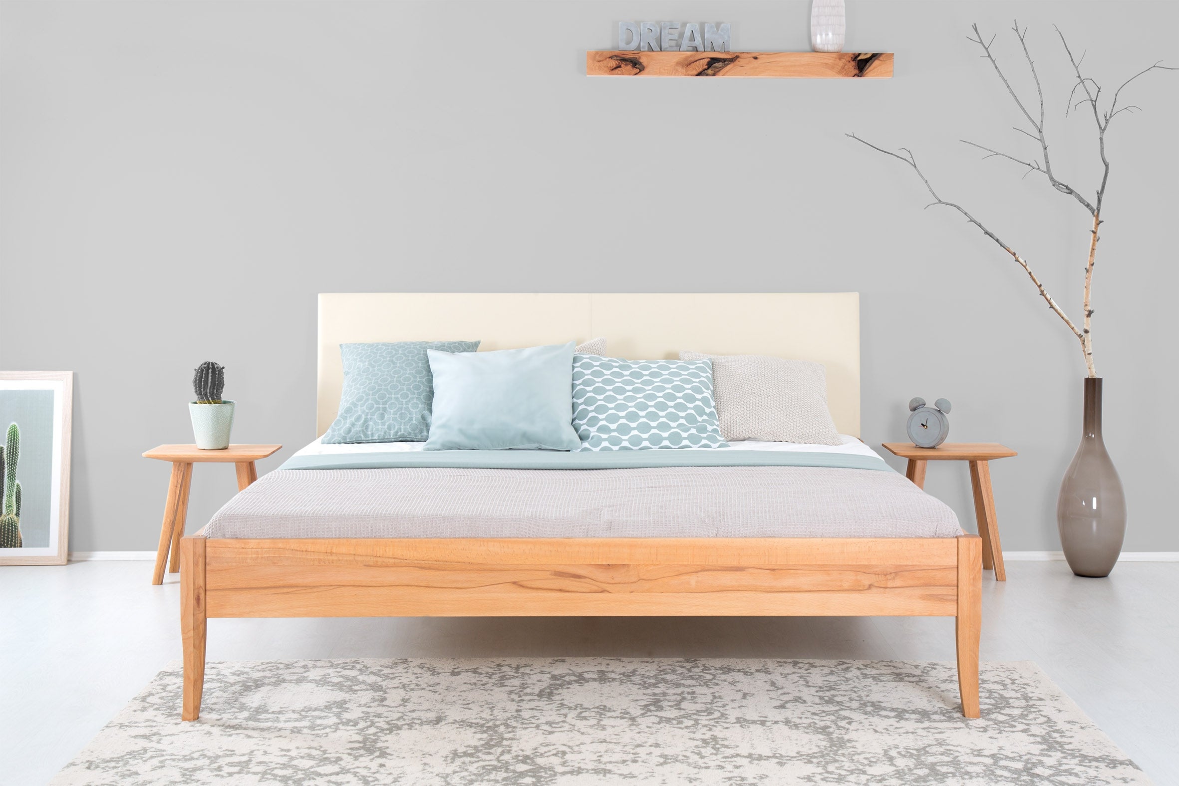 PAEZ PREMIUM Massivholzbett, Lederlehne