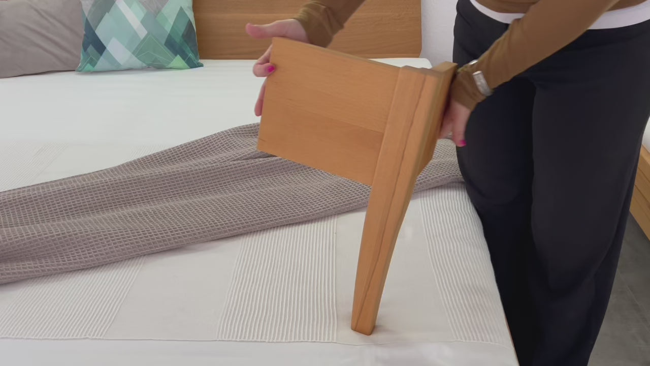 TOBA PREMIUM Massivholzbett, metallfrei, Lederlehne